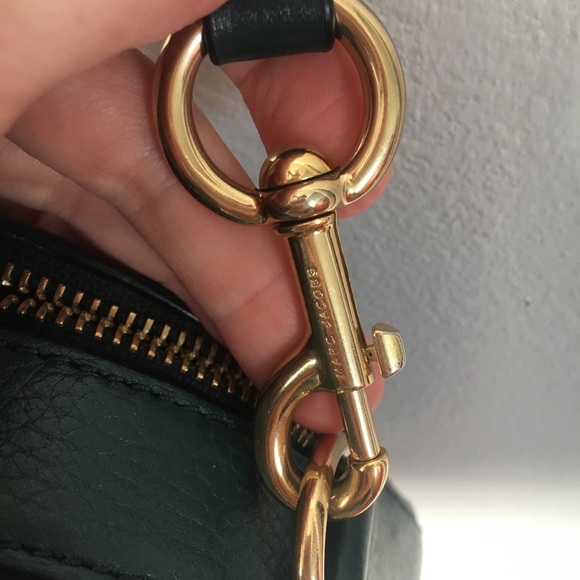 Marc Jacobs Half Moon Crossbody/Shoulder//clutch - Picture 2 of 8